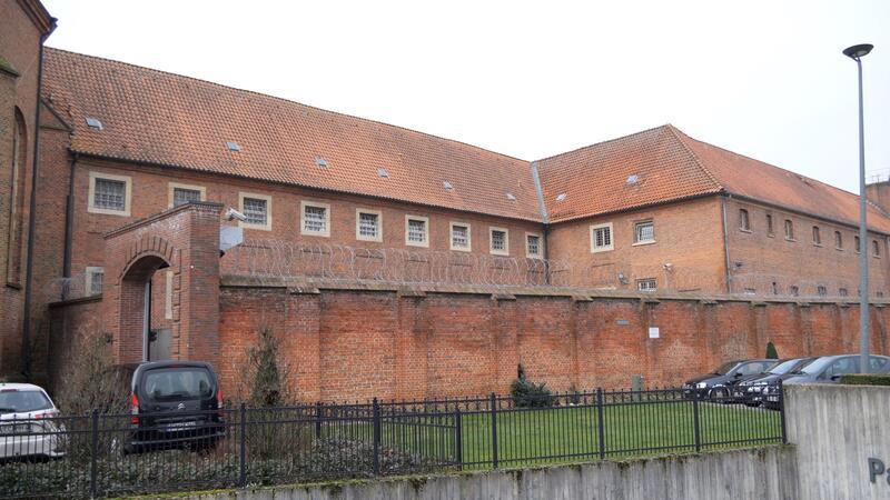 Tanzgruppe und Karneval: So offen zeigte sich RAF-Terroristin Klette bei Facebook Nach unbestätigten Medienberichten soll Klette in der JVA Vechta in U-Haft sitzen.