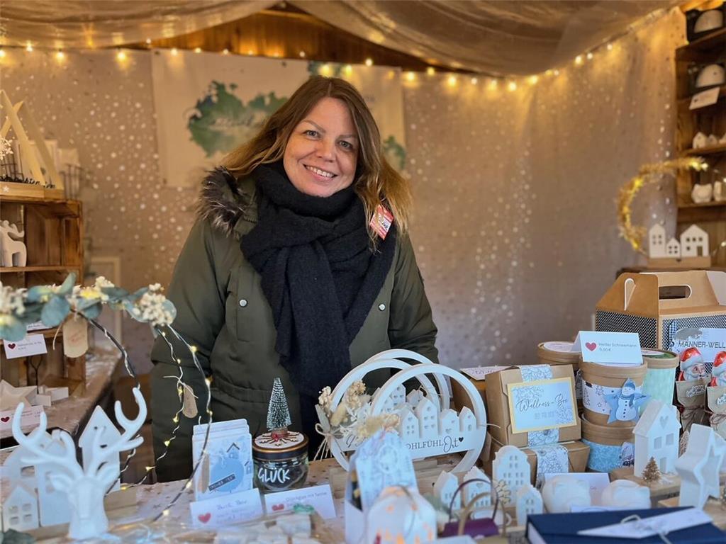 Nadine Strunk schätzt den Christkindmarkt: "Wir sind hier wie eine Familie."