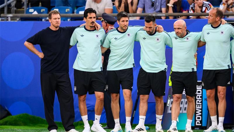Was nun, Herr Nagelsmann? - Das Leben als Ex-Bundestrainer Nagelsmann arbeitete mit einem großen Staff zusammen. (Archivbild)
