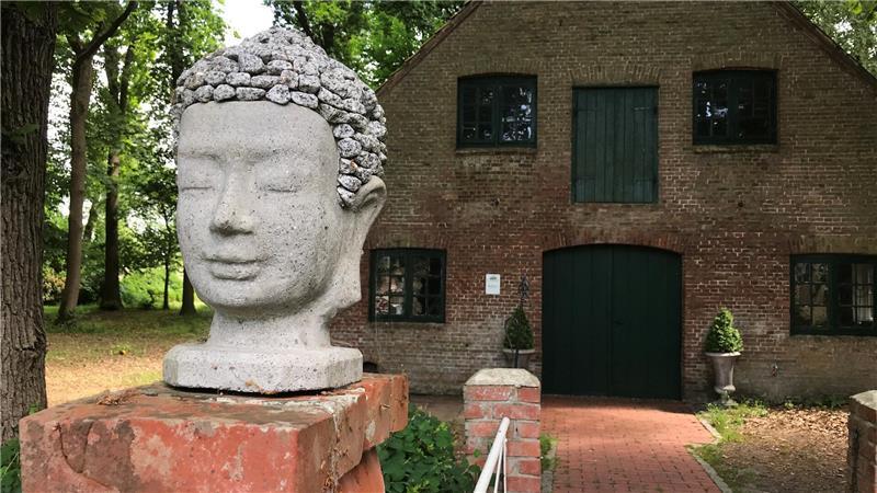 Wohlfühlort mit Schnickschnack im nördlichsten Kreis-Stade-Zipfel Namaste: ein Entspannungsort mit Park.