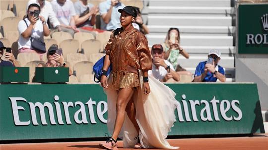 Naomi Osaka ist ein Star - und darf nun auch ein Match in der Nightsession bei den French Open spielen.