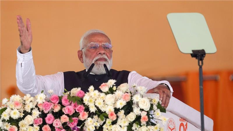 Rückkehr des verrückten Königs - Sloterdijk analysiert Trump Narendra Modi wird von einigen seiner Anhänger als ein auf die Erde hinabgestiegener Gott betrachtet (Archivbild).