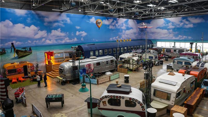 Nass werden kann man nicht: Das Basecamp in Bonn garantiert Trocken-Camping.