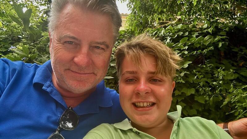 Acht Gehirntumore in zehn Jahren: Familie kämpft um das Leben ihres Sohnes Nathanael möchte Meeresbiologe werden. „Wir setzen alles daran, dass wir ihm diesen Wunsch erfüllen können“, sagt sein Vater.