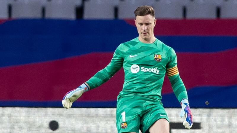 Nationalmannschaftstorhüter Marc-André ter Stegen muss operiert werden.