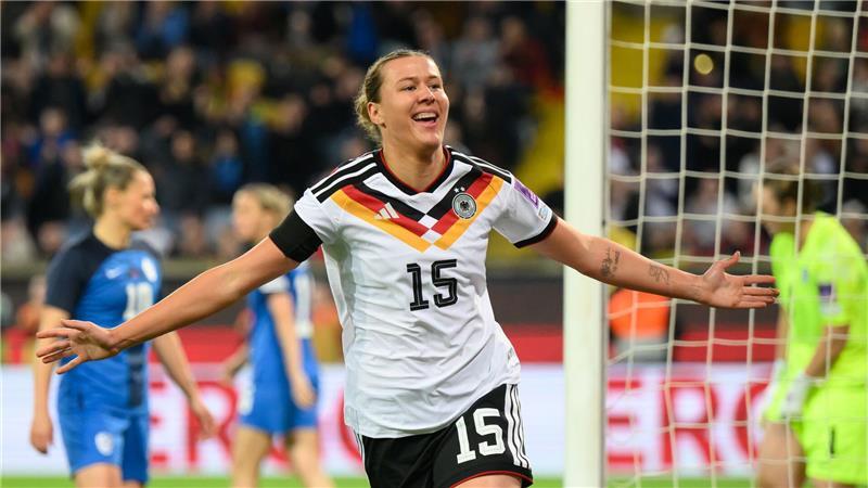 Nationalspielerin Larissa Mühlhaus wechselt innerhalb der Bundesliga. (Archivbild) 