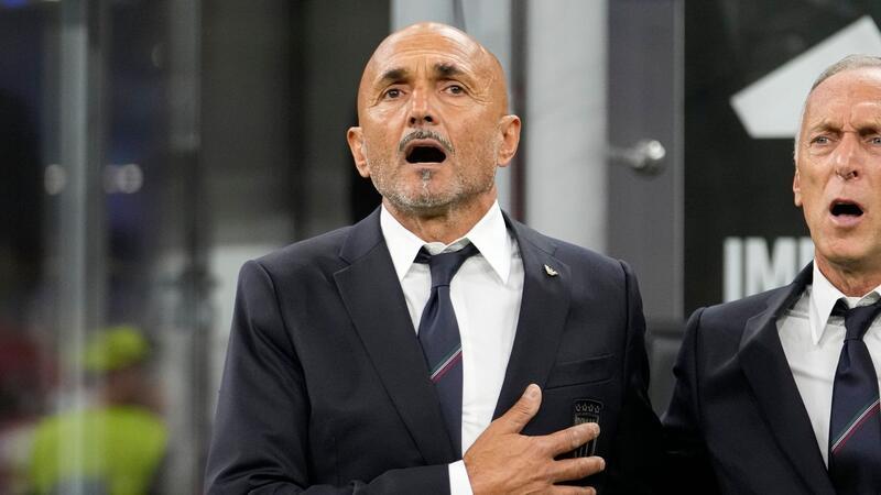 Jetzt gegen den Angstgegner: Italien zittert um EM Nationaltrainer Luciano Spalletti steht mit Italien unter Druck.