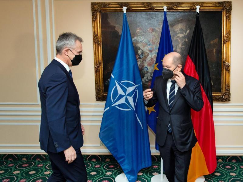 Nato-Generalsekretär Jens Stoltenberg trifft auf Bundeskanzler Olaf Scholz. Foto: Sven Hoppe/dpa Pool/dpa