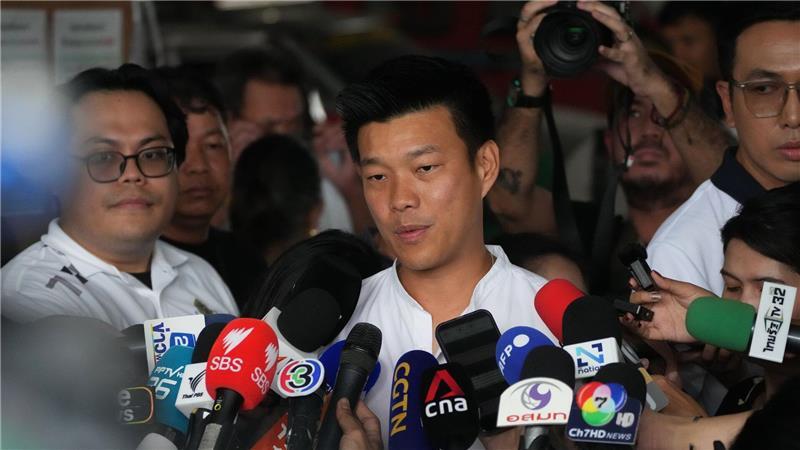 Natthaphong Ruengpanyawut von der progressiven PP ist der Verlierer der Wahl.