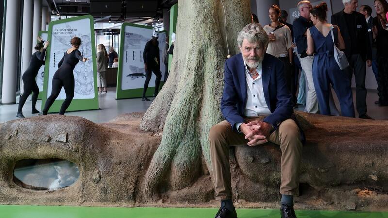 Naturschützer Reinhold Messner sieht die neue Ausstellung als einen Segen.