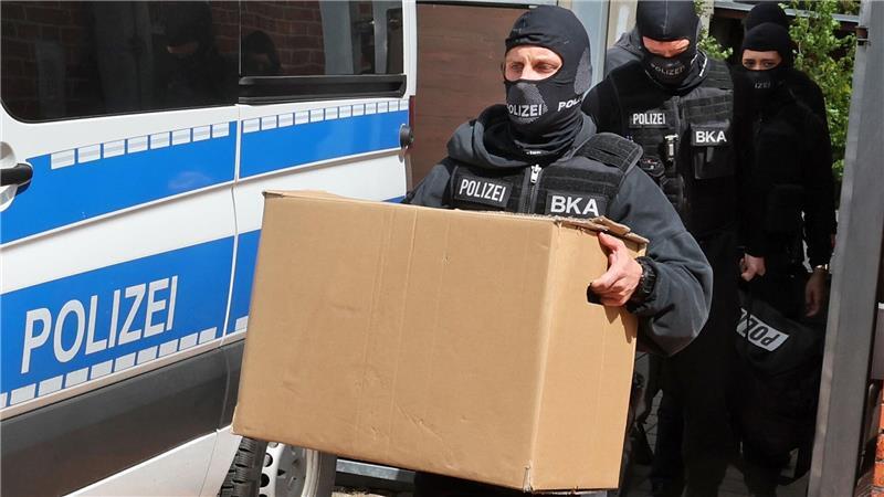 „Letzte Verteidigungswelle“ vor Gericht Neben Wohnungen in Mecklenburg-Vorpommern wurden im Mai vergangenen Jahres weitere Objekte in Brandenburg und Thüringen durchsucht. (Archivbild)