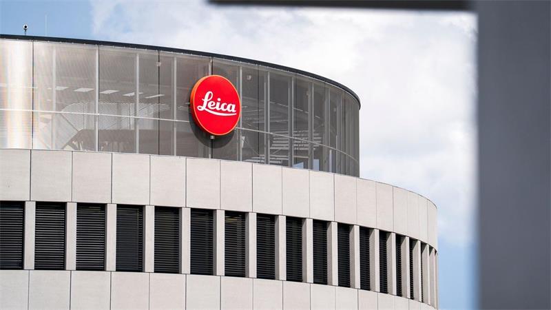 Neben der schwierigen weltwirtschaftlichen Entwicklung haben auch verschärfte Zollregelungen Leica im vergangenen Geschäftsjahr zu schaffen gemacht. (Archivbild) 