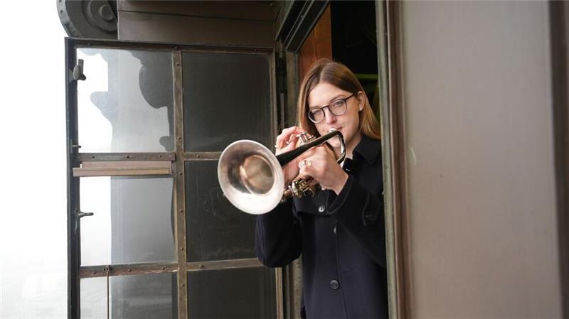 Neele Fooken ist die die erste Türmerin am Hamburger Michel.