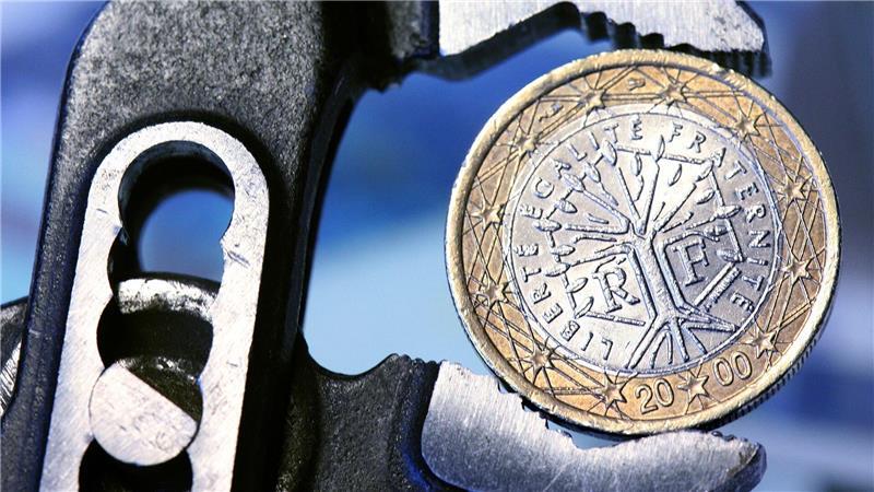 Dauerkrise in Paris – wie gefährdet ist die Eurozone? Nehmen Finanzspekulanten Frankreich in die Zange? (Symbolbild)