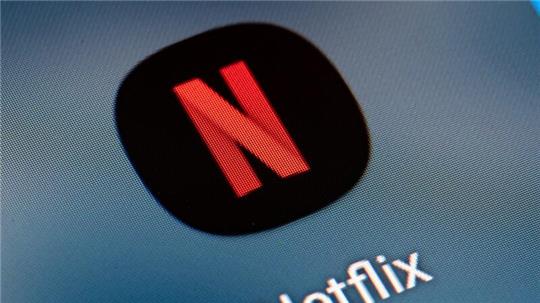 Netflix hat nach einem Jahr 15 Millionen Kunden in der günstigeren Abo-Version mit Werbung.