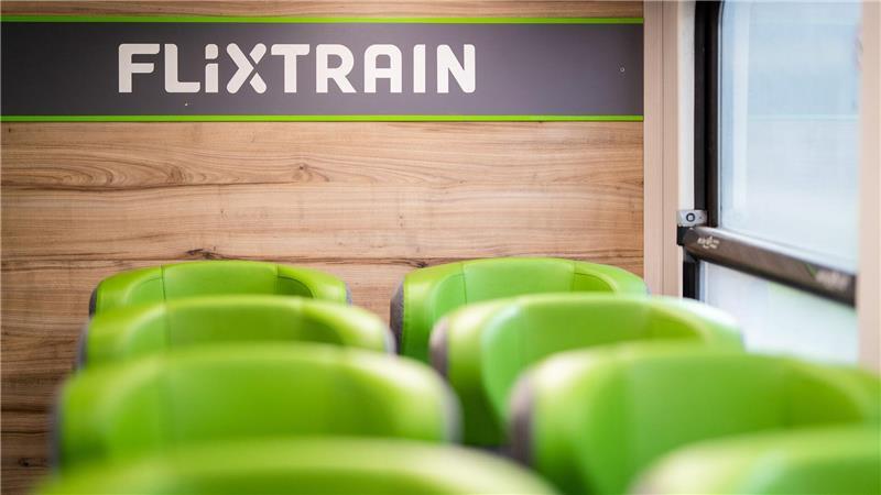 Neu statt renoviert: Bald will Flixtrain Fahrgäste in Fernzügen begrüßen, die im Auftrag des privaten Betreibers gebaut werden. (Archivbild)