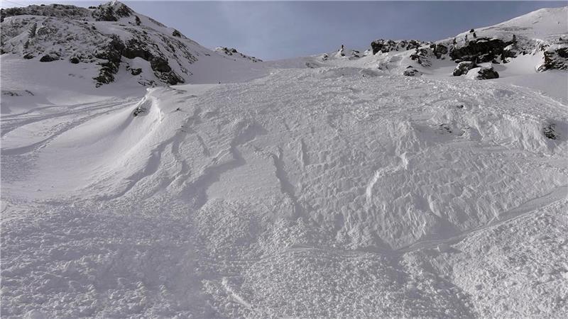 Neue Schneefälle erhöhen die Lawinengefahr in Österreich.