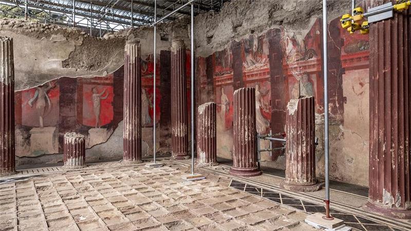 Neuer Fund in Pompeji: Großes Fresko in Festsaal Neue spektakuläre Entdeckung in Pompeji: Das Fresko aus dem 1. Jahrhundert vor Christus.