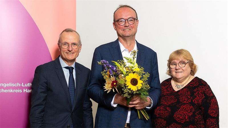 Hamburger Michel hat einen neuen Pastor Neuer Hauptpastor am Hamburger Michel: Pastor Martin Hofmann, folgt auf Alexander Röder, der in den Ruhestand geht.