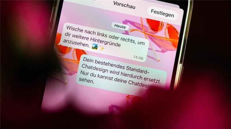 Neuer Look für Chats: Man kann aus 30 neuen Hintergrundoptionen auswählen - oder Hintergrundbilder individuell bestimmen.