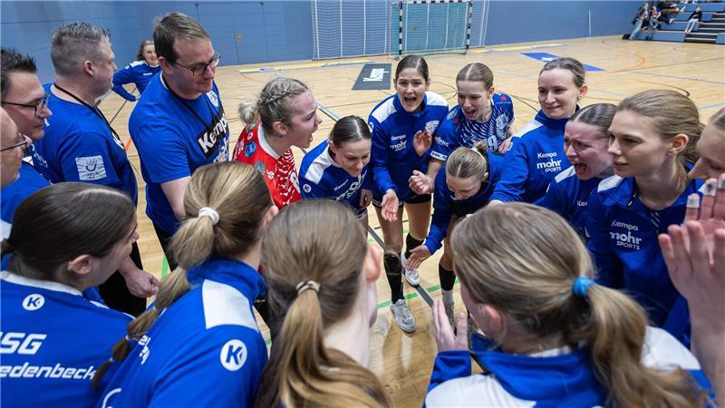 Neues, altes Personal bei der HSG: Trainer Alexander Mirkens hat Ex-Größen wie Lisa Prior und Julia Wichern in die erste Mannschaft geholt.