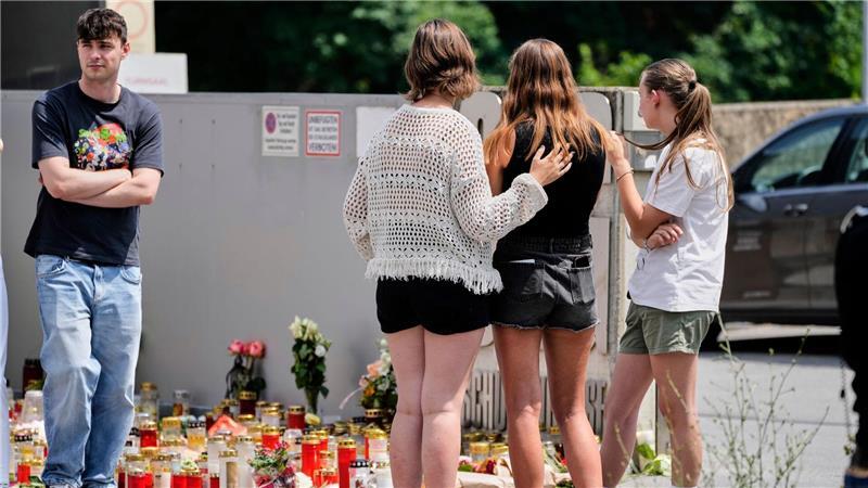 Amoklauf entfacht Debatte über Waffenrecht in Österreich Neun Jugendliche und eine Lehrerin wurden erschossen. Der Täter beging Suizid.