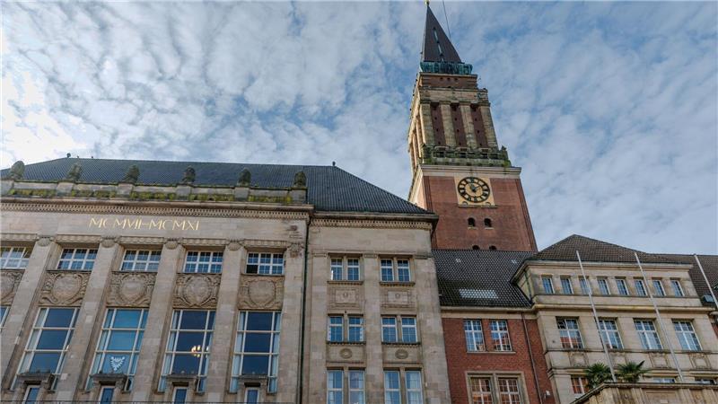 Neun Kandidatinnen und Kandidaten treten bei der Bürgermeistwahl in Kiel an.