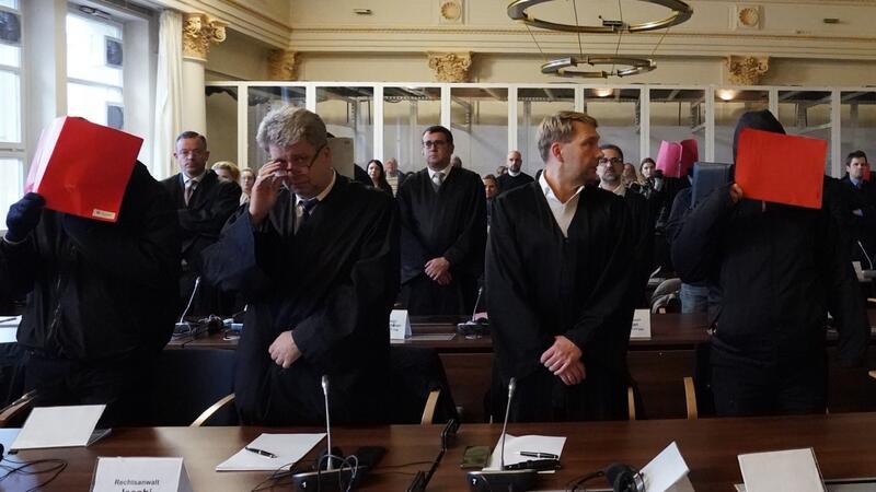 Neun von zehn Angeklagten wurden verurteilt.