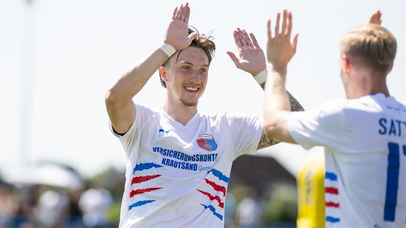 Er verkörpert die neue Dynamik im D/A-Spiel - mit Erfahrung und Ehrgeiz Neuzugang Sean Busch erzielte gegen Süderelbe und Victoria Hamburg jeweils zwei Tore.