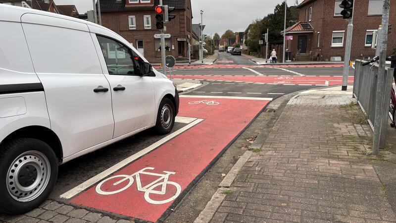 Nicht alle Maßnahmen kommen bei den Radfahrern in Stade gut an. Dazu gehört auch der aufgeweitete Radaufstellstreifen in der Straße Am Exerzierplatz.