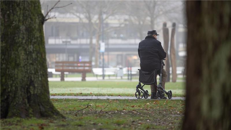 Nicht jeder lange Berufsweg endet mit einer auskömmlichen Rente. (Symbolbild)