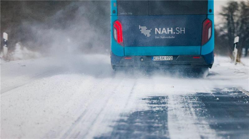 Nicht nur für den Busverkehr in Schleswig-Holstein hat das Wintertief „Elli“ große Probleme gebracht.