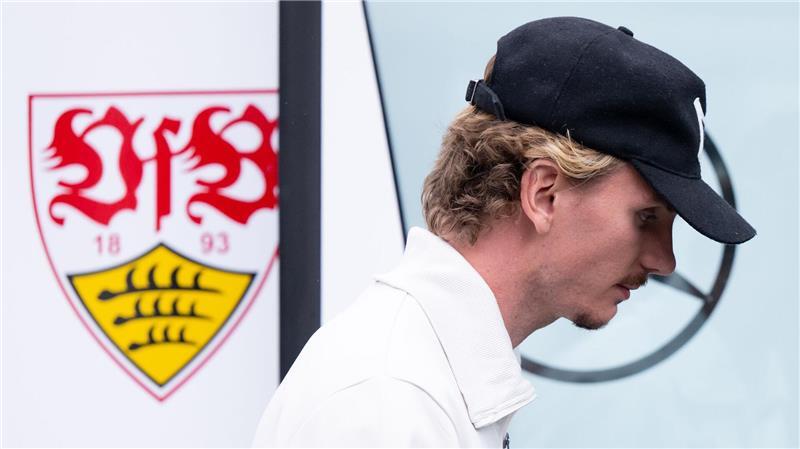 Das Nick-Woltemade-Spiel - „Nichts anfachen“ Nick Woltemade würde dem VfB Stuttgart am liebsten schon jetzt den Rücken kehren.