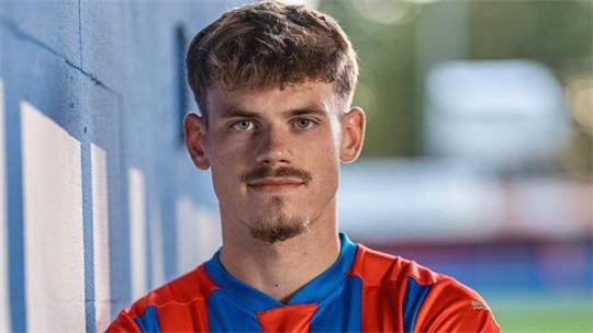 Niclas Dühring kommt vom Zweitligisten Karlsruher SC.