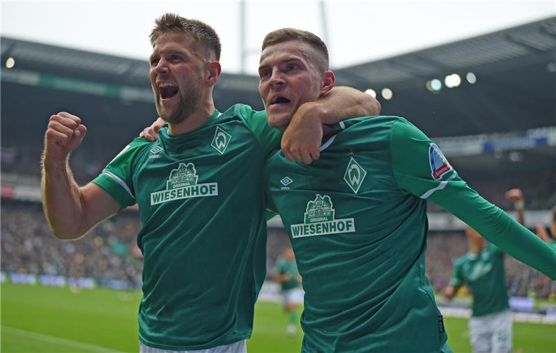 Niclas Füllkrug (links) hier mit Marvin Ducksch im Bild. Foto: Carmen Jaspersen/dpa