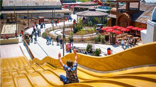 Niedersachsen hat einen neuen Freizeitpark: Das Karls Erlebnis-Dorf Loxstedt.