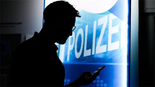 Niedersachsen setzt im Kampf gegen Cyberkriminalität auf weitere Spezialisten. (Symbolbild)