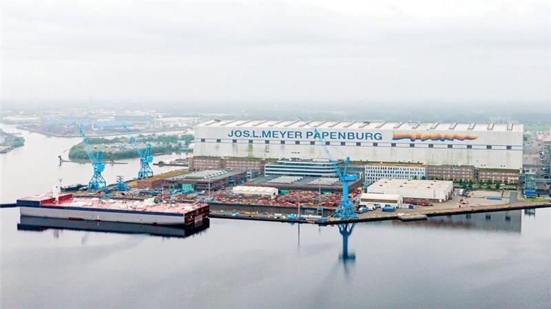 Bericht: Kosten bei Meyer Werft höher als angenommen Niedersachsen und der Bund waren im vergangenen Jahr der Meyer Werft zu Hilfe gekommen.