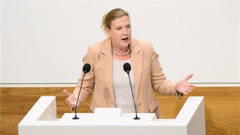 147 Fragen: CDU fordert Aufklärung im Fall Friedland Niedersachsens CDU-Fraktionsmanagerin Hermann fordert weitere Informationen von der Landesregierung. (Archivbild)