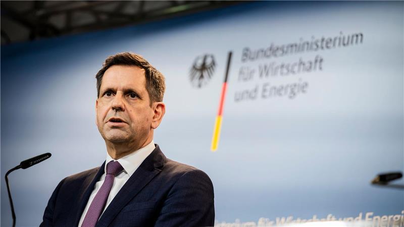 Niedersachsens Ministerpräsident Lies hält die akute Krise der Meyer Werft für überwunden. (Archivbild)