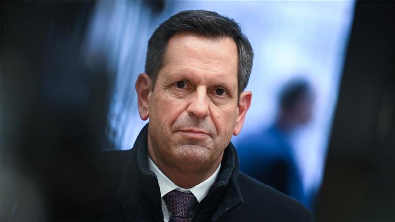 Niedersachsens Ministerpräsident Olaf Lies (SPD) äußert sich gegenüber unserer Redaktion unter anderem zur Weservertiefung, zur A20, zum Wolf und zu den Krankenhäusern.