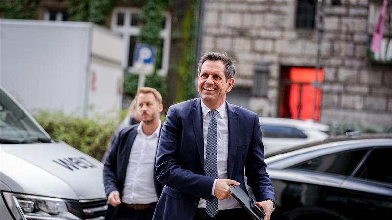 Niedersachsens Ministerpräsident Olaf Lies (SPD) hält aktuell nichts von Personaldebatten.