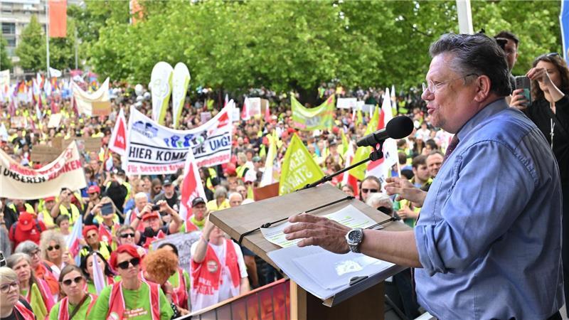 Spardruck bei Kassengaben wächst – Weiter Proteste Niedersachsens Ressortchef Philippi warnte vor „großen Ungerechtigkeiten“.