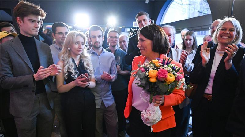 Niederschmettender Wahlabend für die FDP-Spitzenkandidatin in Rheinland-Pfalz, Daniela Schmitt.