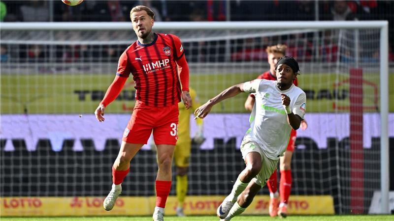 Späte Belohnung: Heidenheim holt einen Punkt gegen Bremen Niklas Dorsch und Heidenheim holen einen Punkt gegen Bremen.