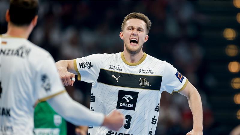 Knapper Triumph: Melsungen jubelt, Kiel bleibt titellos Nikola Bilyk bejubelt einen seiner Treffer für den THW Kiel.