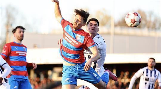 Nikola Serra verletzte sich im Spiel gegen Hannover 96 II am Oberschenkel.