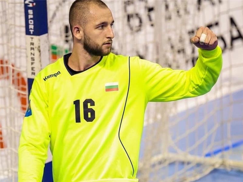 VfL Fredenbeck verpflichtet jungen Torhüter mit viel Erfahrung Nikolay Petrov hat schon in der bulgarischen Nationalmannschaft gespielt. Foto: dpa