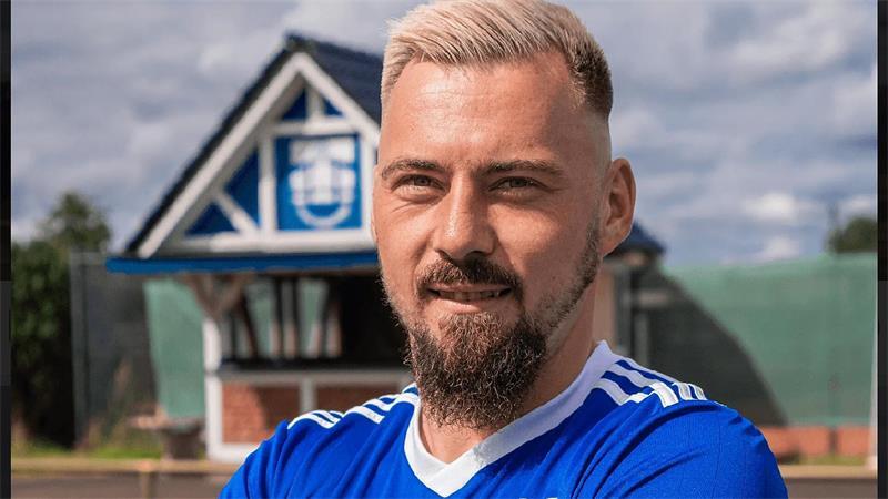 Maurer, Bäcker, Nachtschichtler: Das halten sie von den späten WM-Spielen Nils Barrasch.