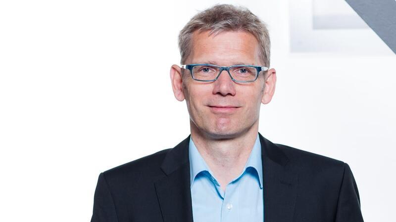 Nils Rademacher: Fraktionsvorsitzender der Buxtehuder Grünen tritt zurück Nils Rademacher beendet aus privaten Gründen seine kommunalpolitische Arbeit.